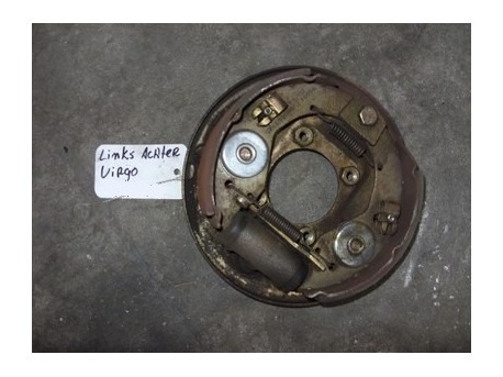 Anchor plate with brake shoes left behind Aixam Mega