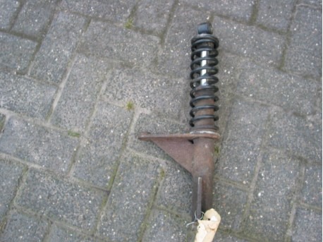 Shock absorber front right Erad Spacia (with the kink in the support)