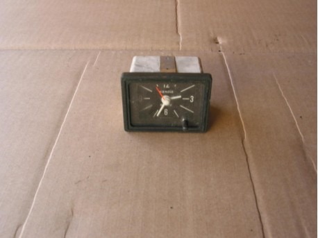 Armaturenbrett-Uhr-Chatenet Stella