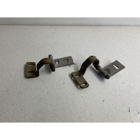 Anchor plate with brake shoes left behind Ligier Ambra