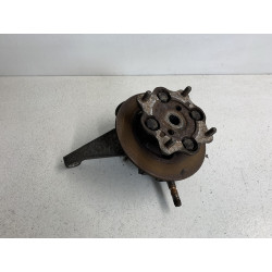 Fusee met remschijf linksvoor Microcar Virgo