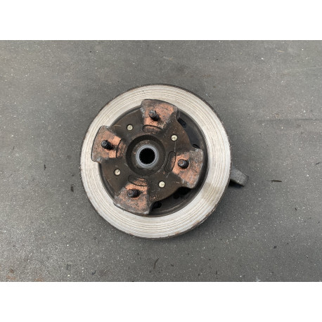 Fusee met remschijf rechtsvoor Microcar / Ligier